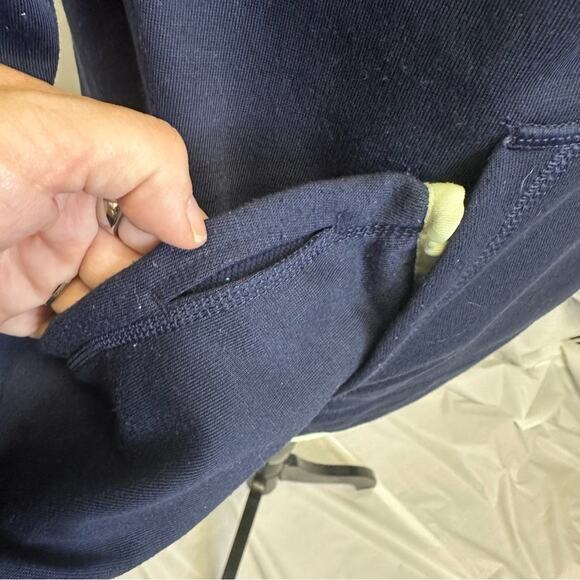 Nike Women’s Dri-FIT Hoodie Size XS Navy Blue “Just Do It” Pullover - Picture 3 of 12